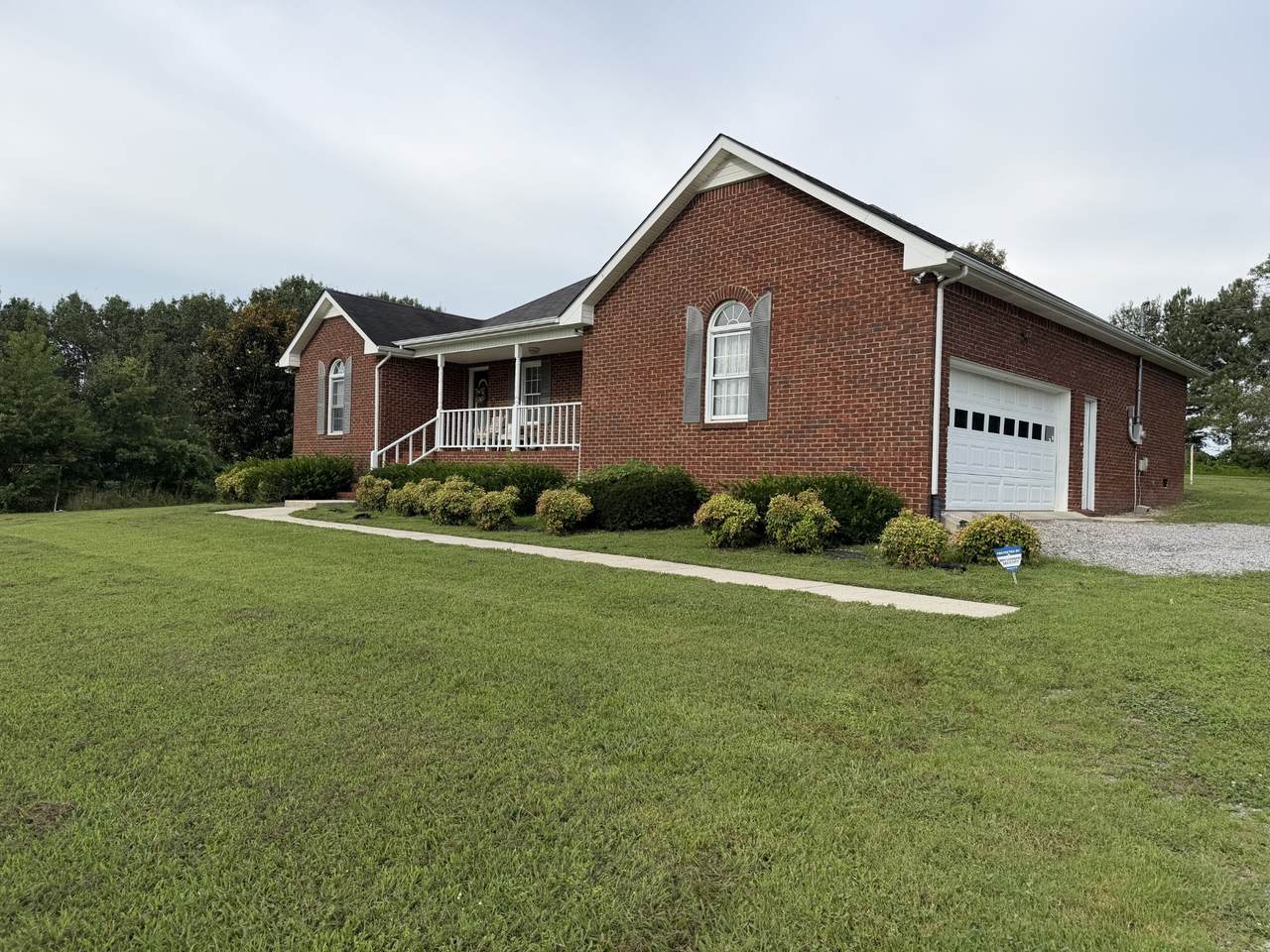 216 Jones Ln - Photo 1