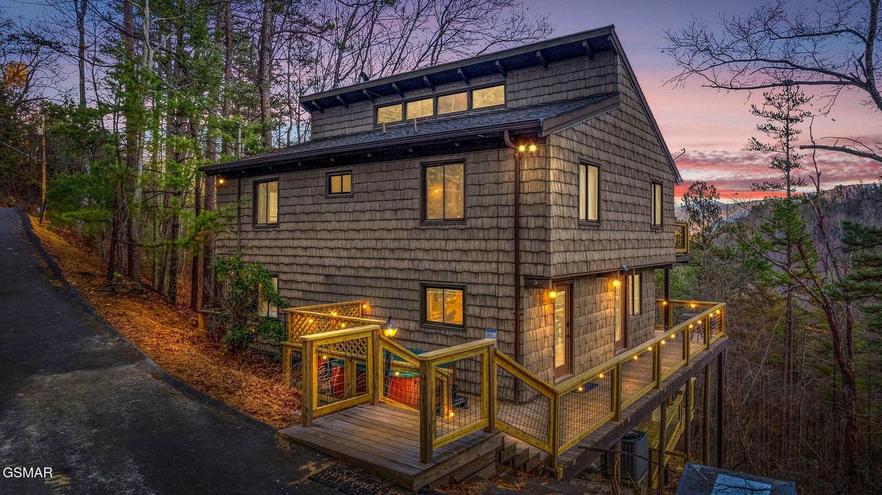 2758 Overholt Trail - Photo 1