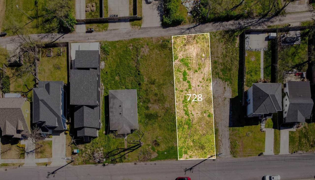 728 29th Ave - Photo 1