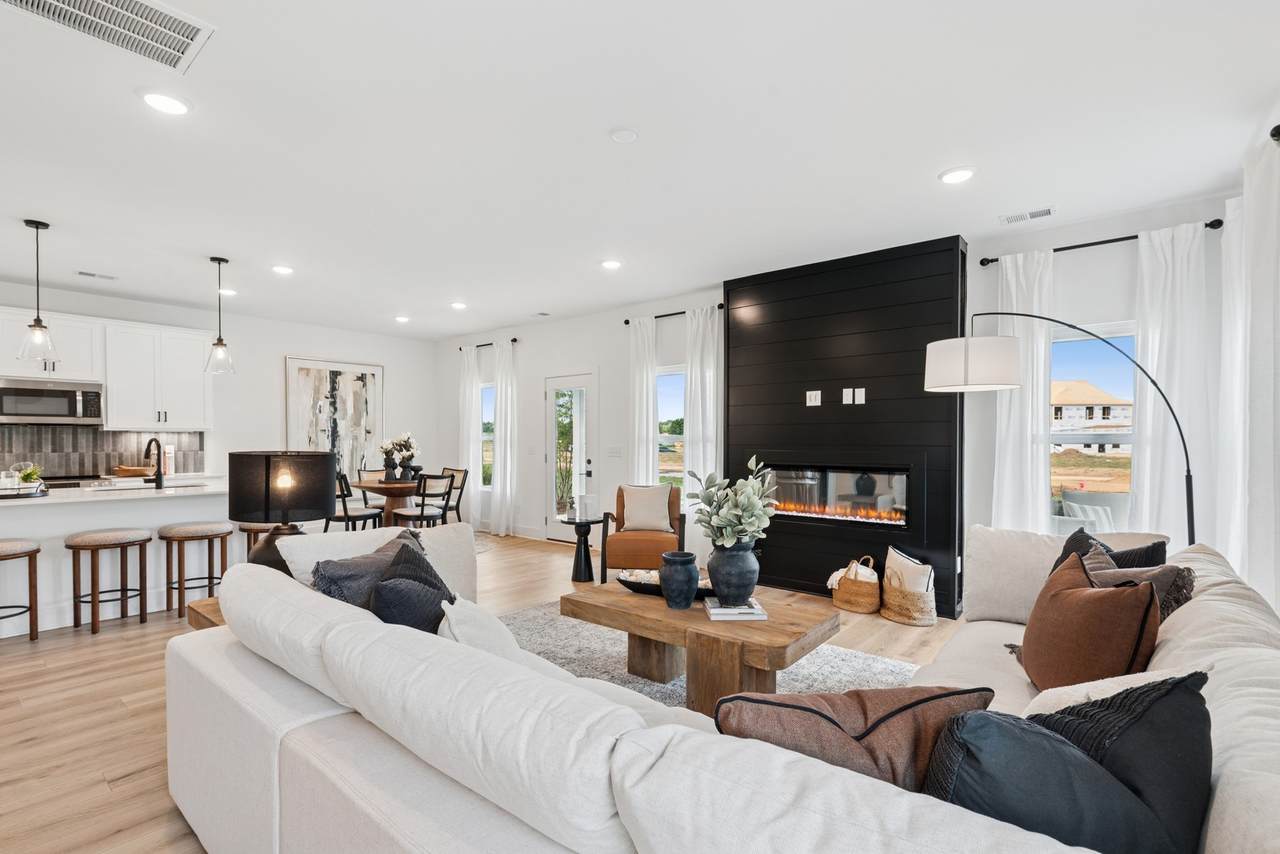913 Watercourse Court - Photo 1