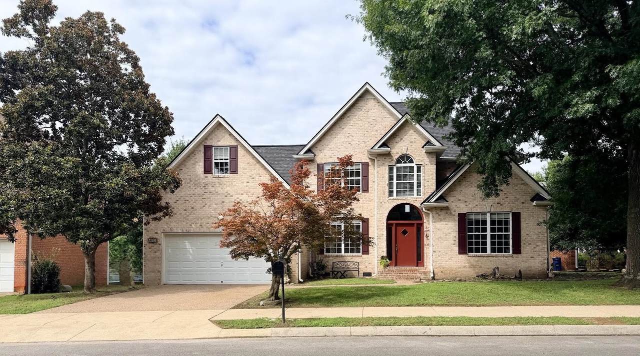 401 Galloway Dr - Photo 1