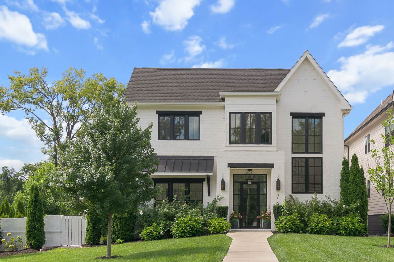 1715 Hillmont Dr - Photo 1