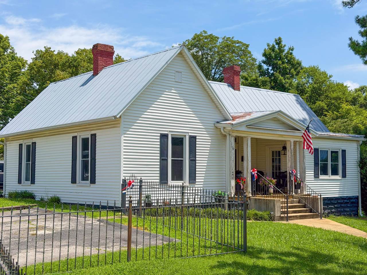 https://bt-photos.global.ssl.fastly.net/nashville/1280_boomver_1_RTC3306197-1.jpg