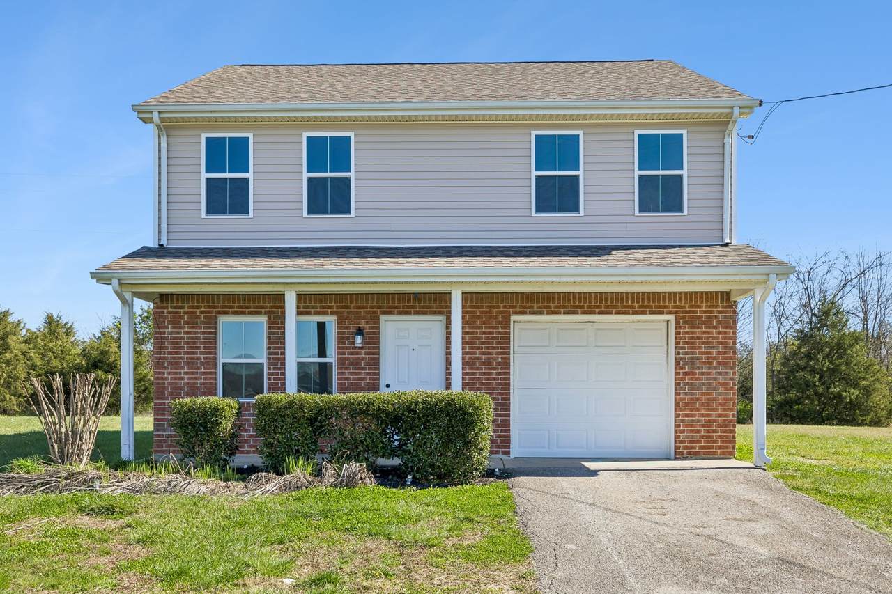 1139 Acorn Dr - Photo 1