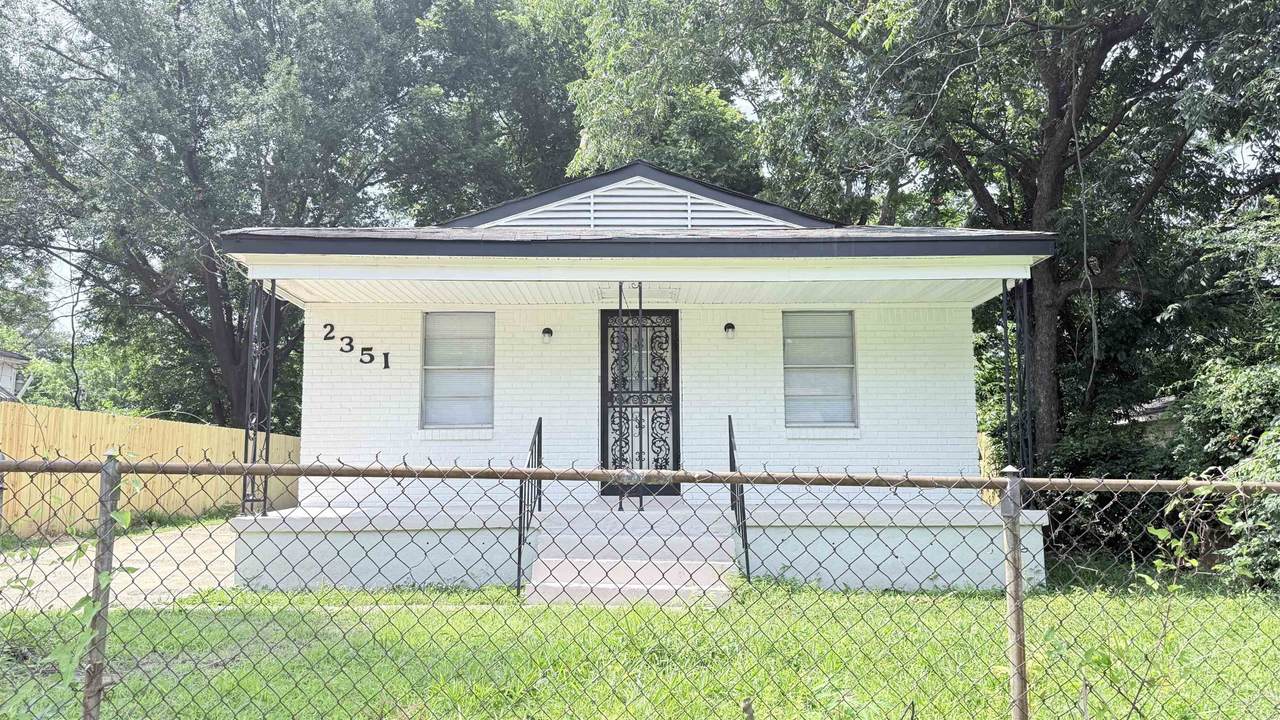 2351 E Cable St - Photo 1
