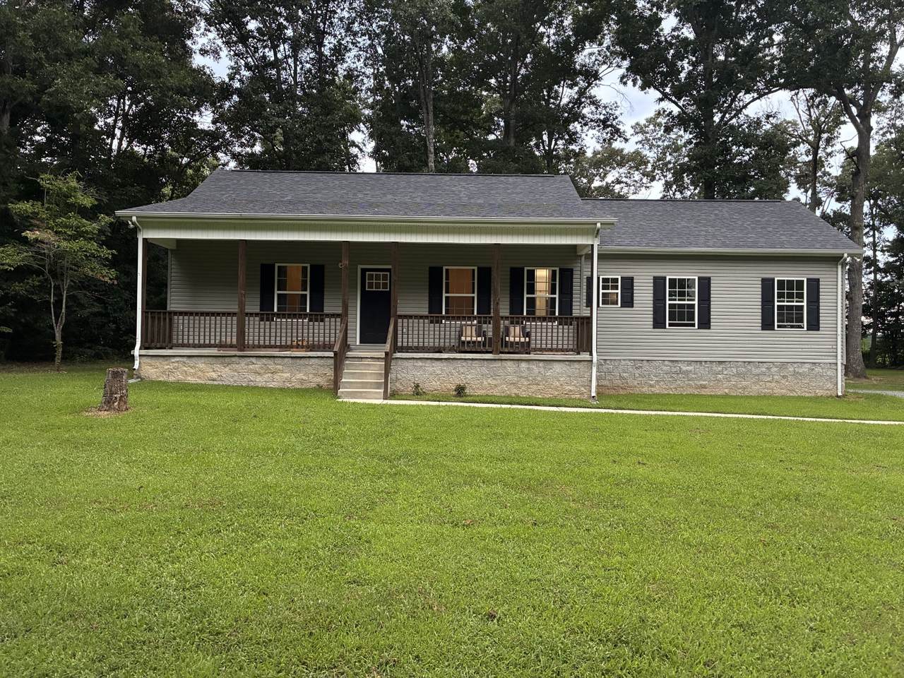 545 Carole Anne Dr - Photo 1