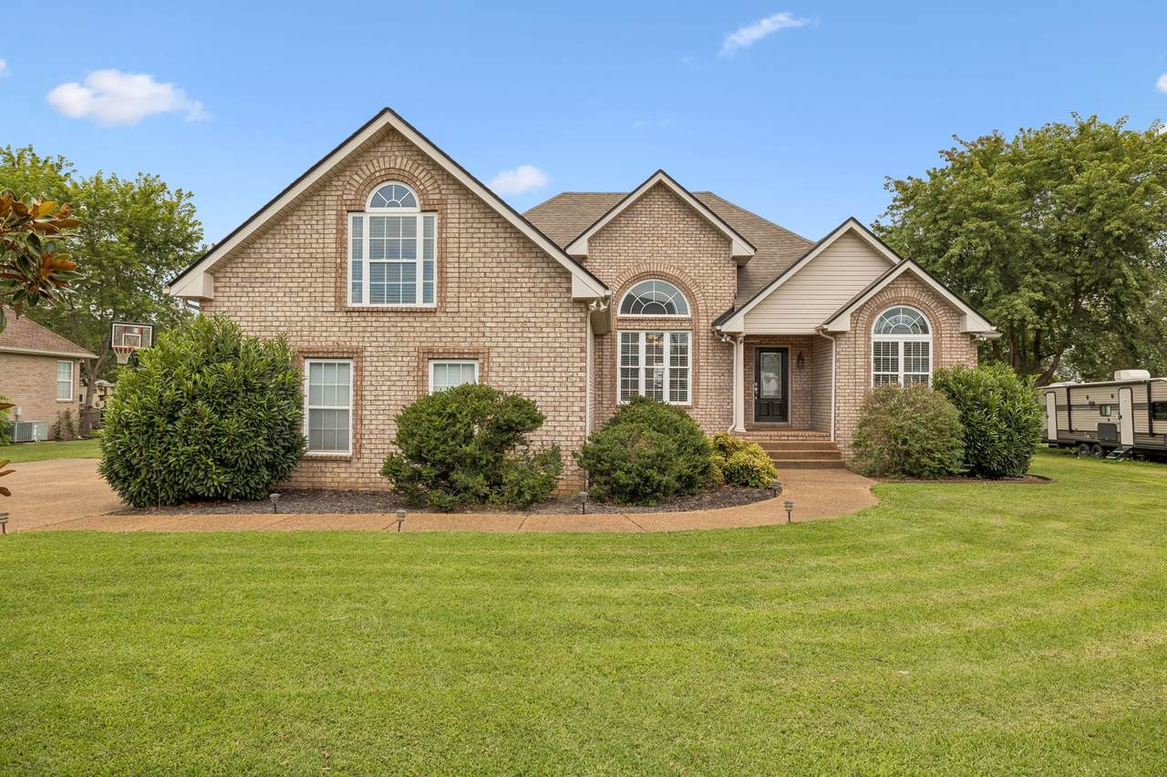 104 Mesa Drive - Photo 1