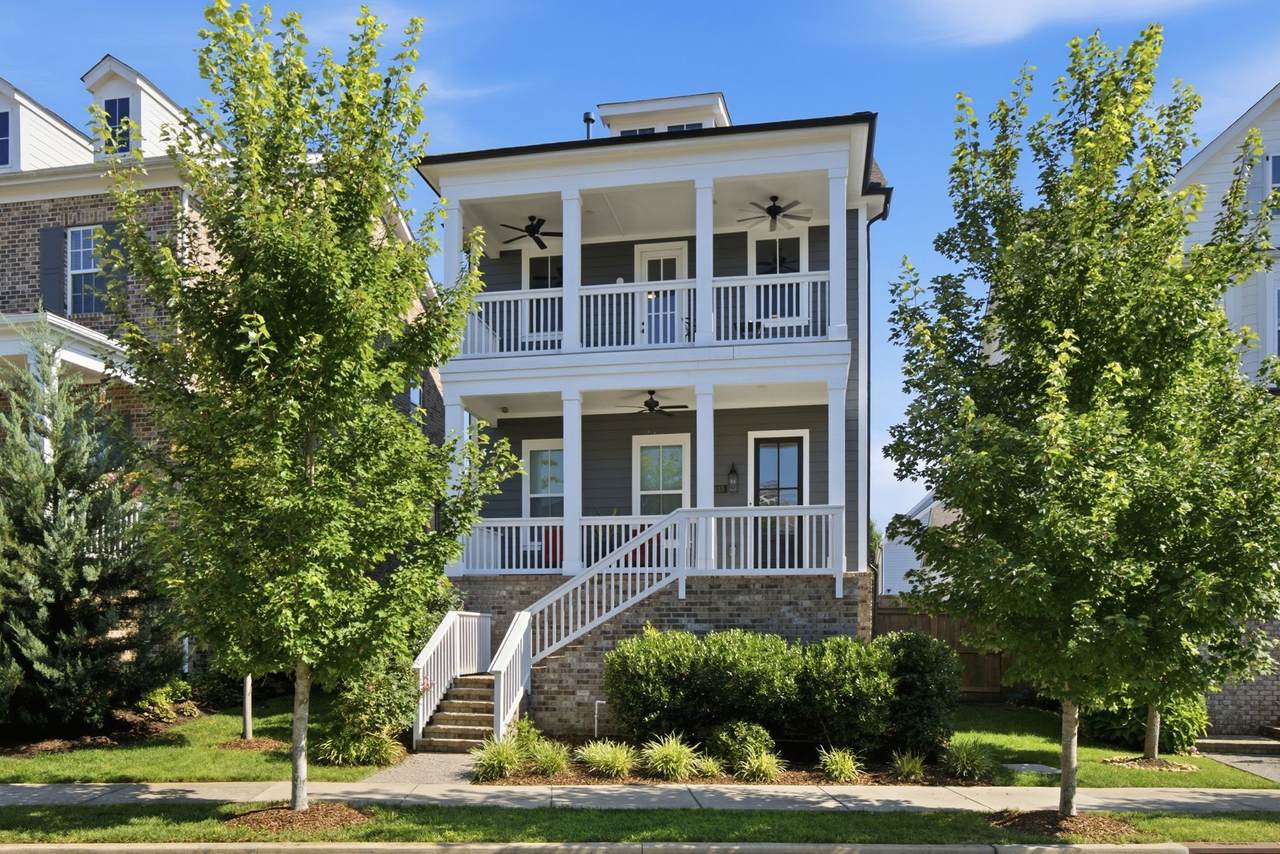 415 Dewar Dr - Photo 1