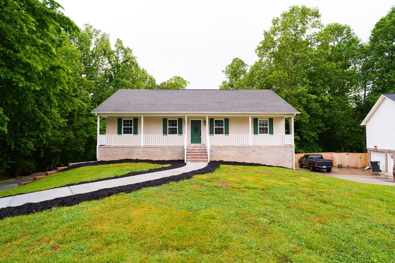 3784 Brookwood Dr - Photo 1