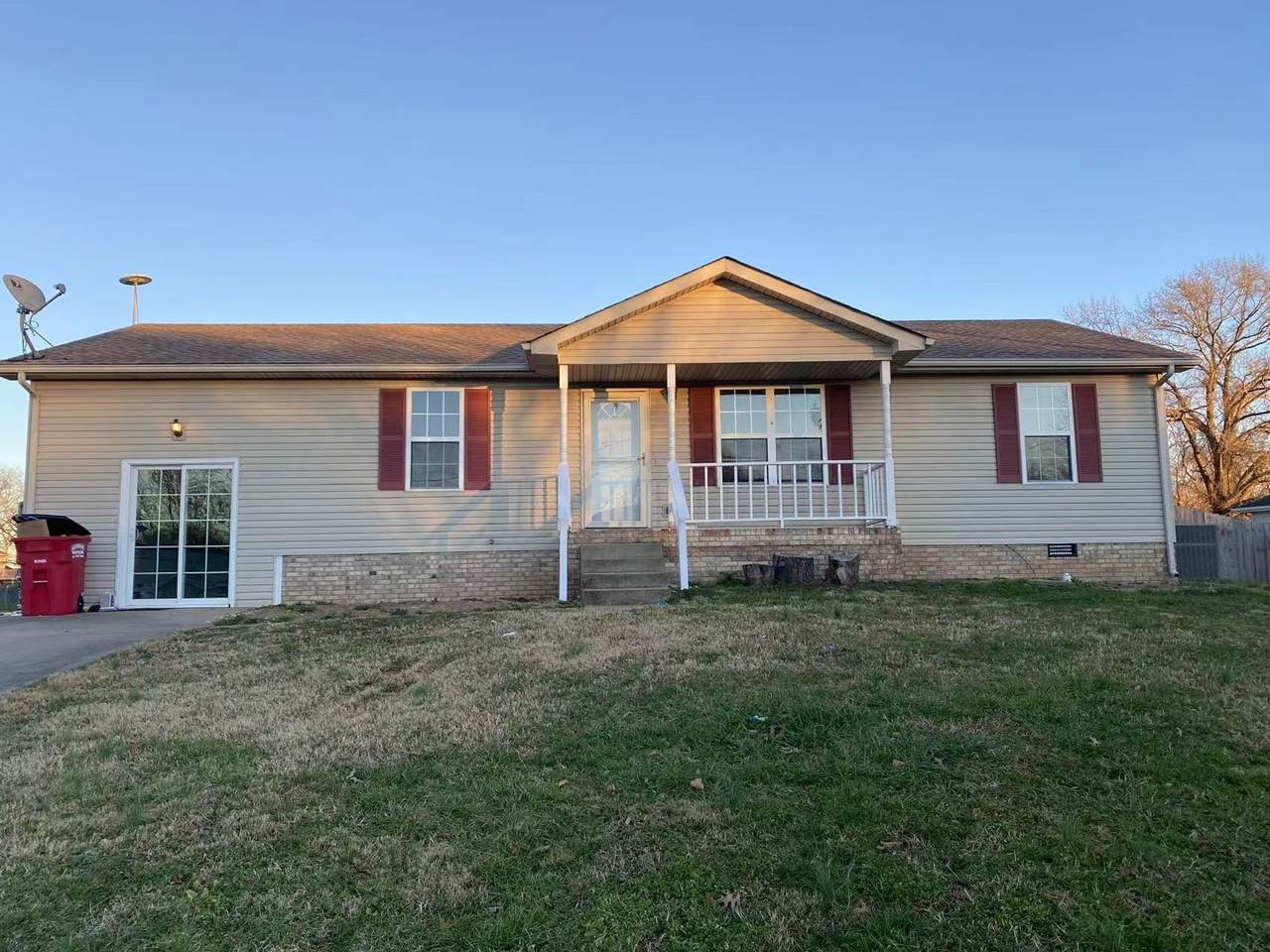 1835 Cottingham Ct - Photo 1