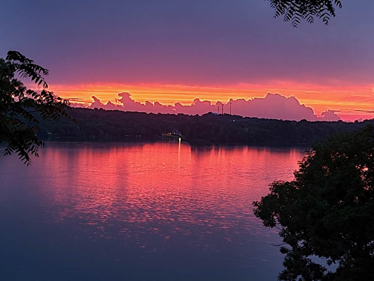 https://bt-photos.global.ssl.fastly.net/nashville/1280_boomver_1_RTC3306460-1.jpg