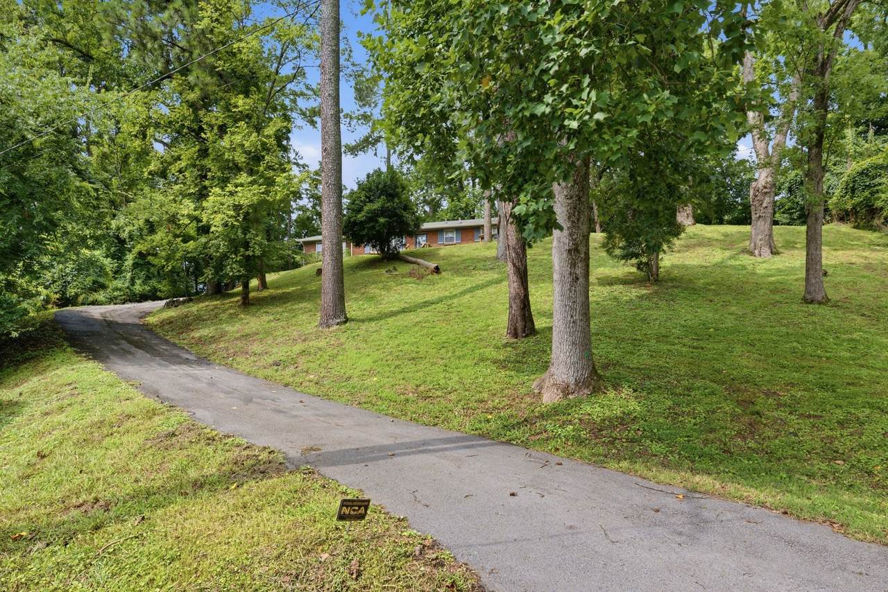 701 Eastland Ct - Photo 1