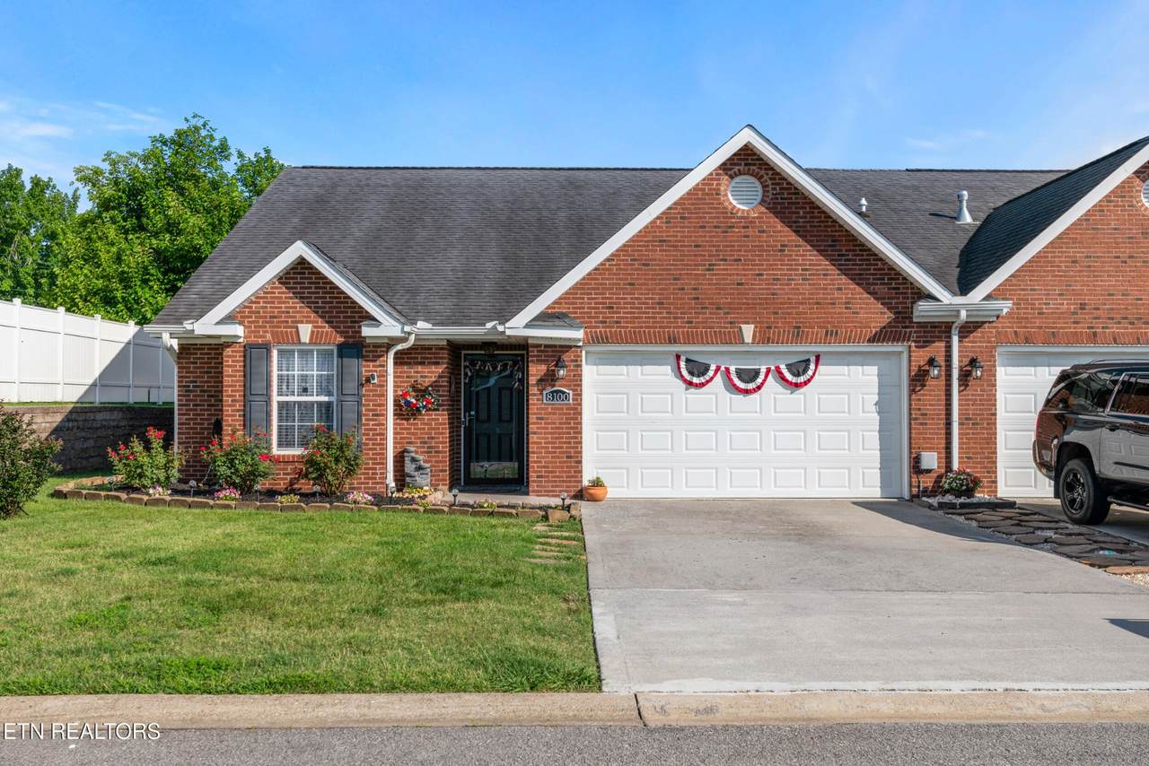 8100 Gatekeeper Way - Photo 1