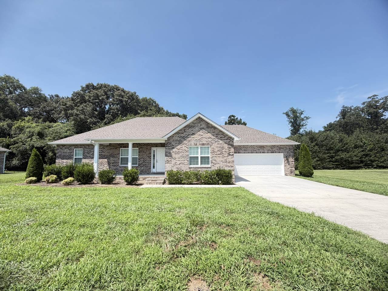 389 Colonial Dr - Photo 1
