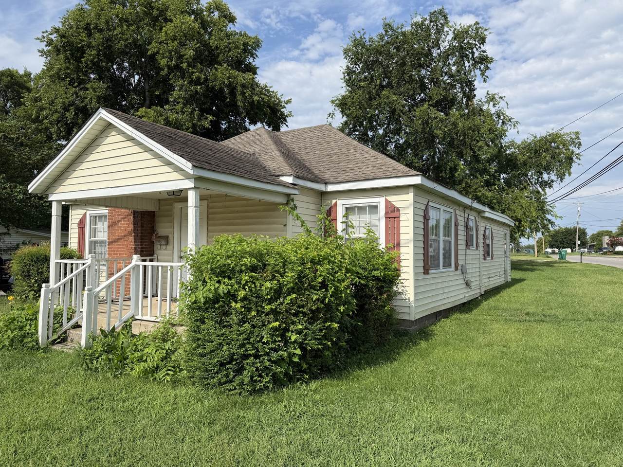 602 Castle Heights Ave - Photo 1