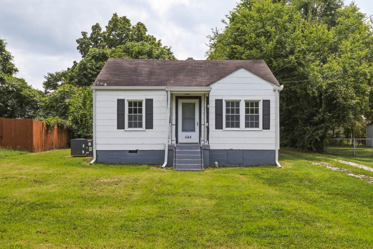 644 Carmel Ave - Photo 1