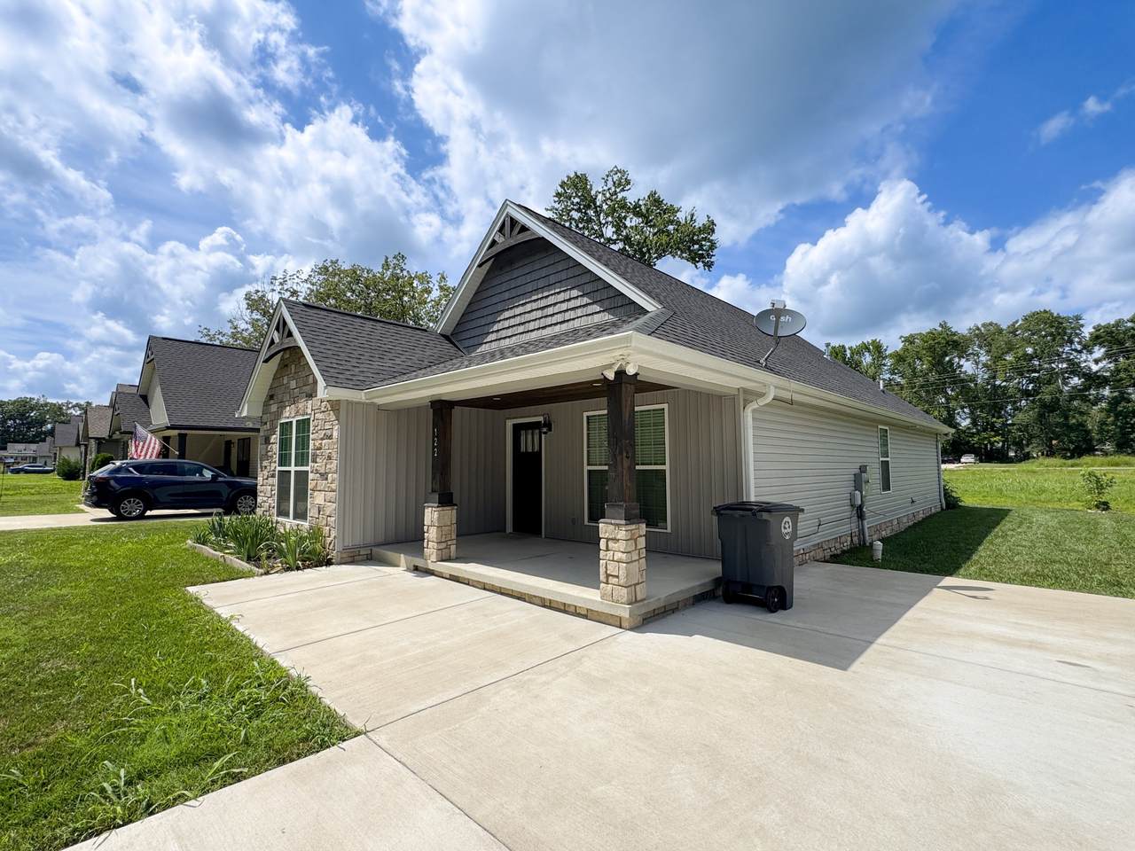 122 Mazie Dr - Photo 1