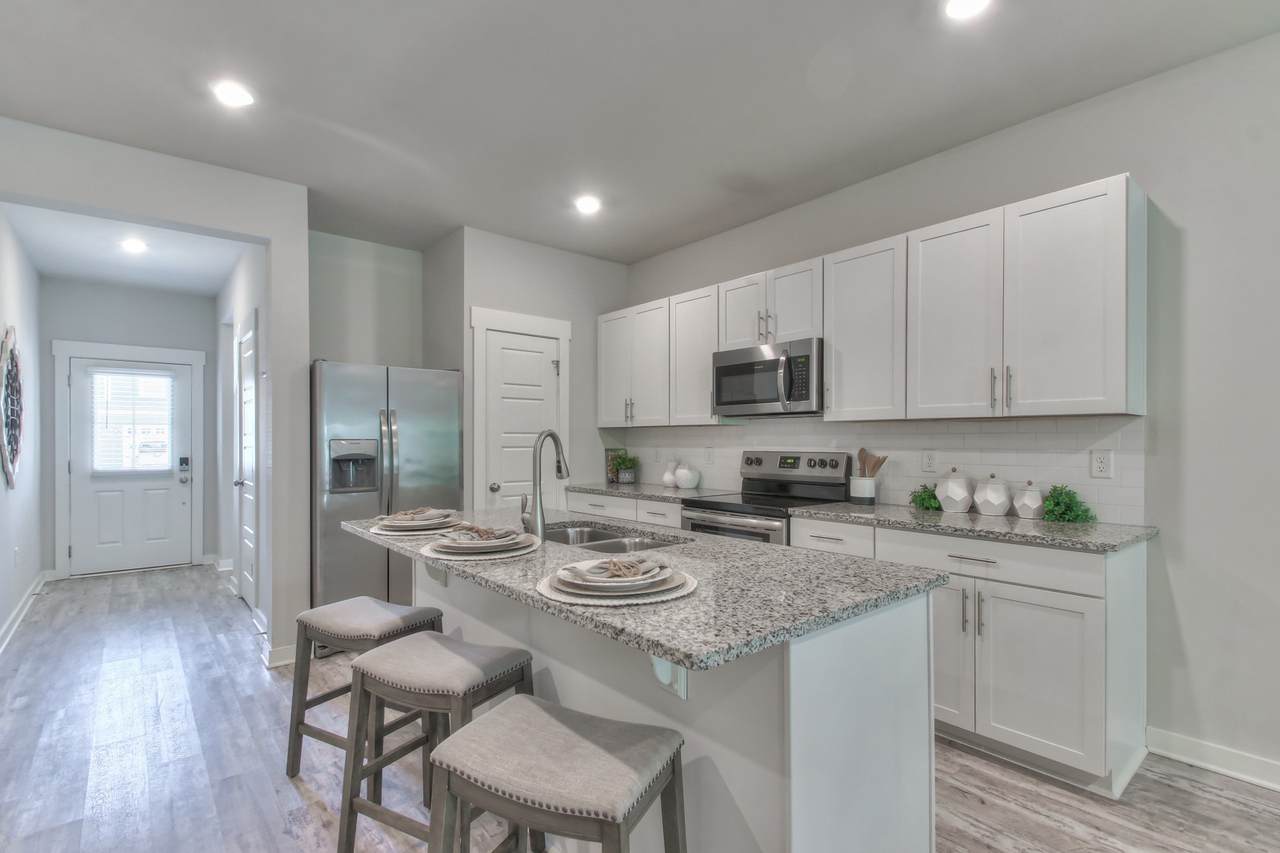 https://bt-photos.global.ssl.fastly.net/nashville/1280_boomver_1_RTC3309370-1.jpg