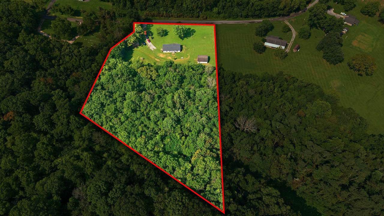 1305 Wolf Hill Rd - Photo 1