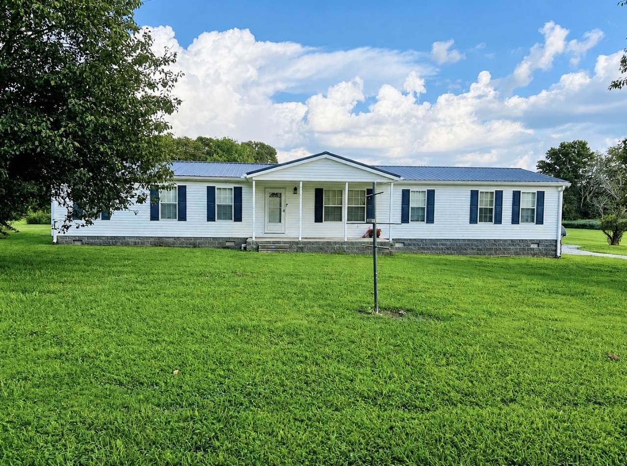 961 Smoot Rd - Photo 1
