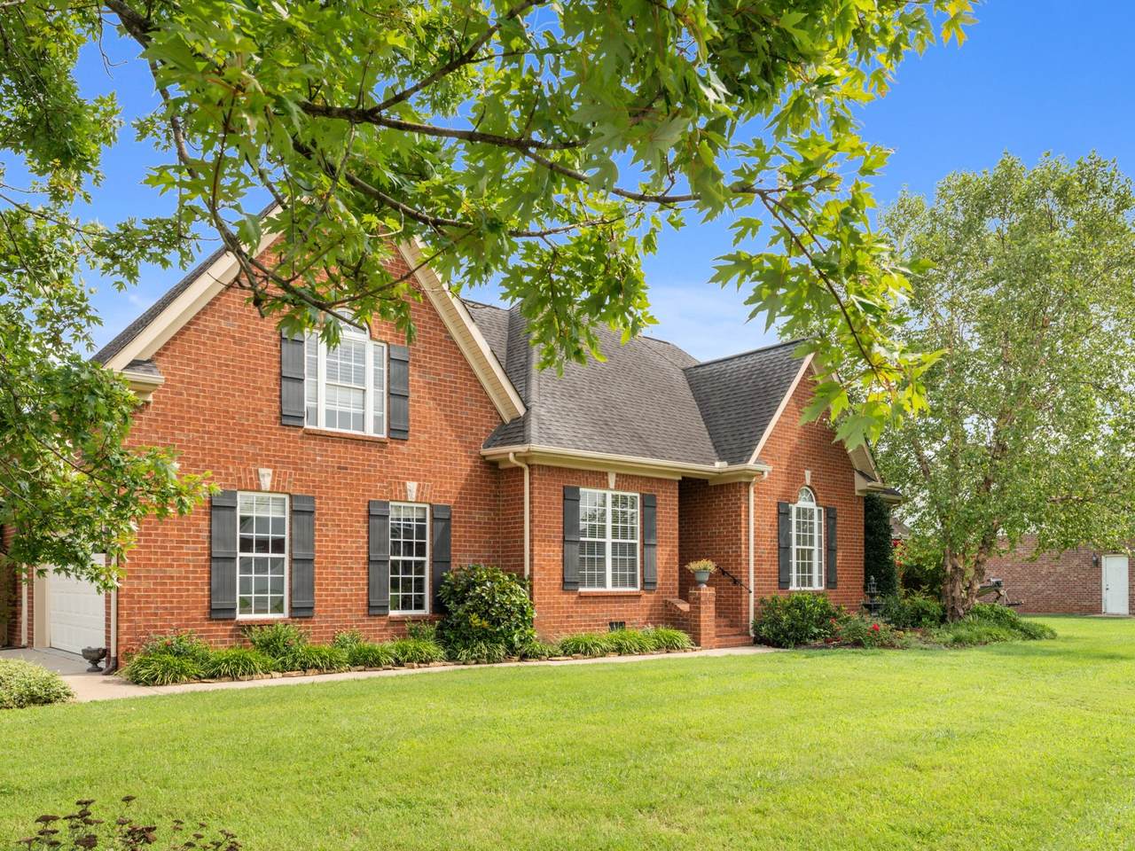 4757 Hammock Dr - Photo 1