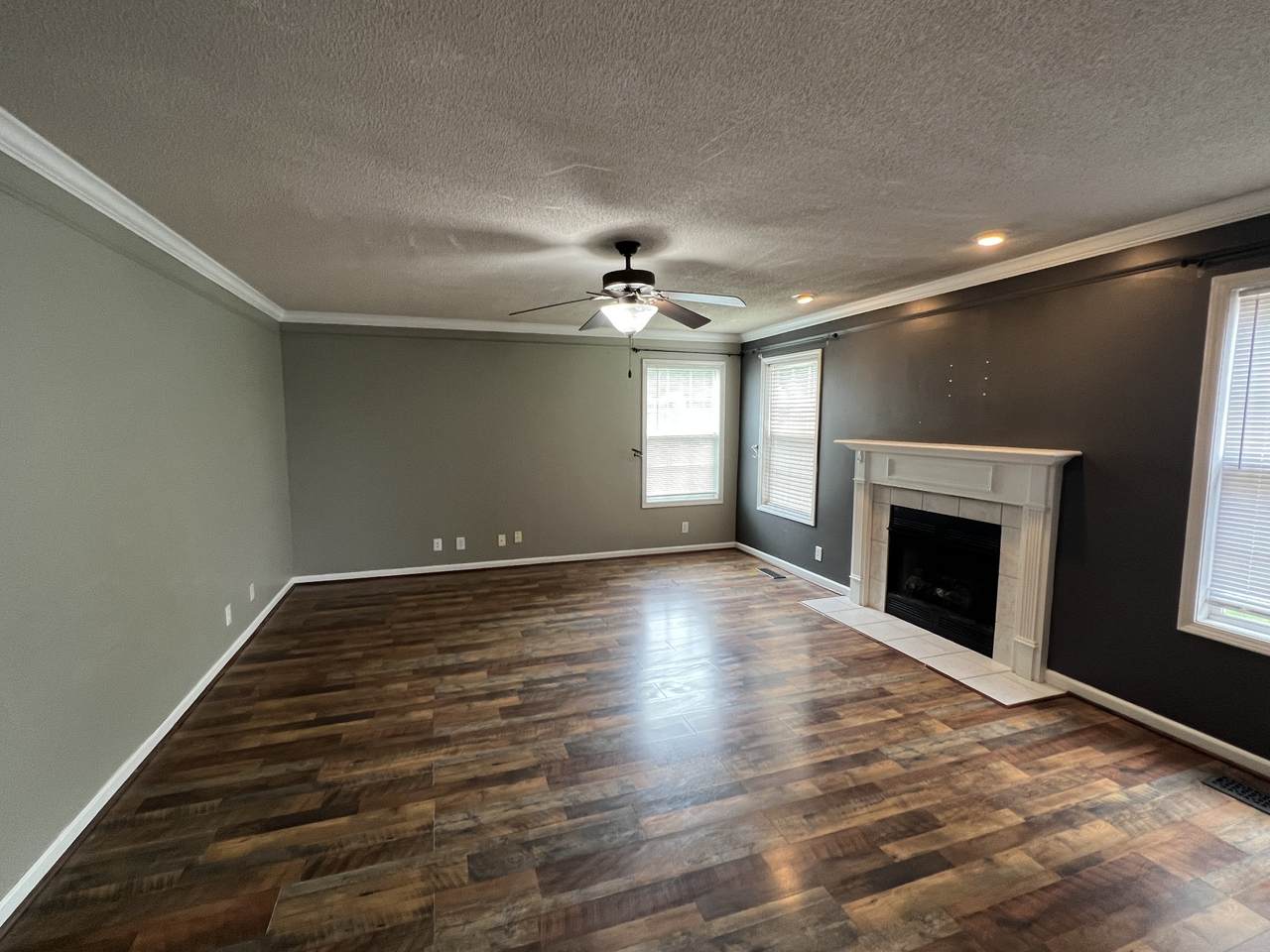 https://bt-photos.global.ssl.fastly.net/nashville/1280_boomver_1_RTC3311800-1.jpg