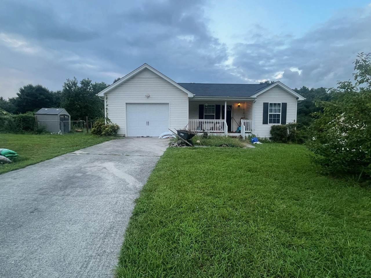 1419 Thatcher Road - Photo 1