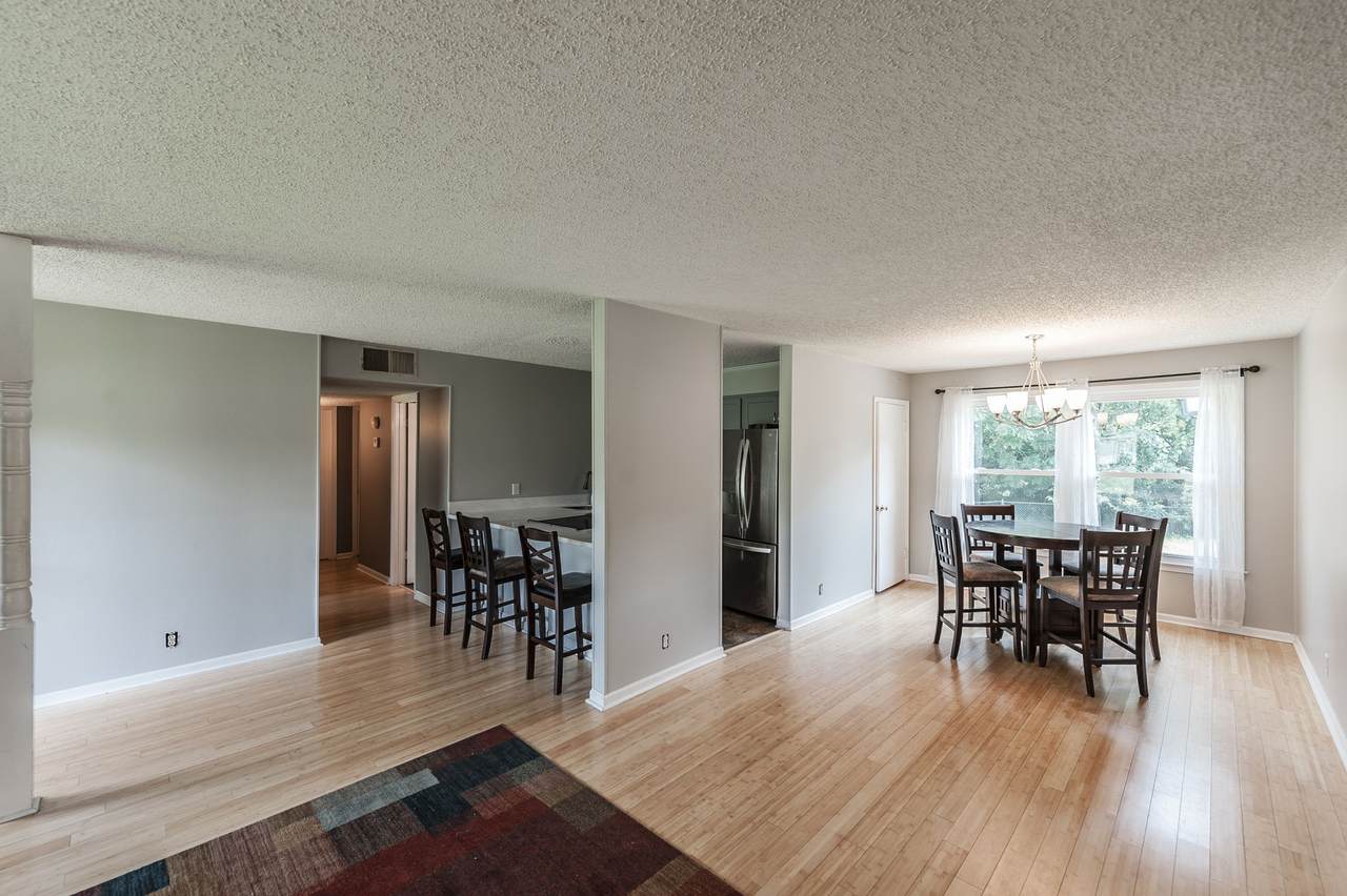 194 Timberlake Dr - Photo 1