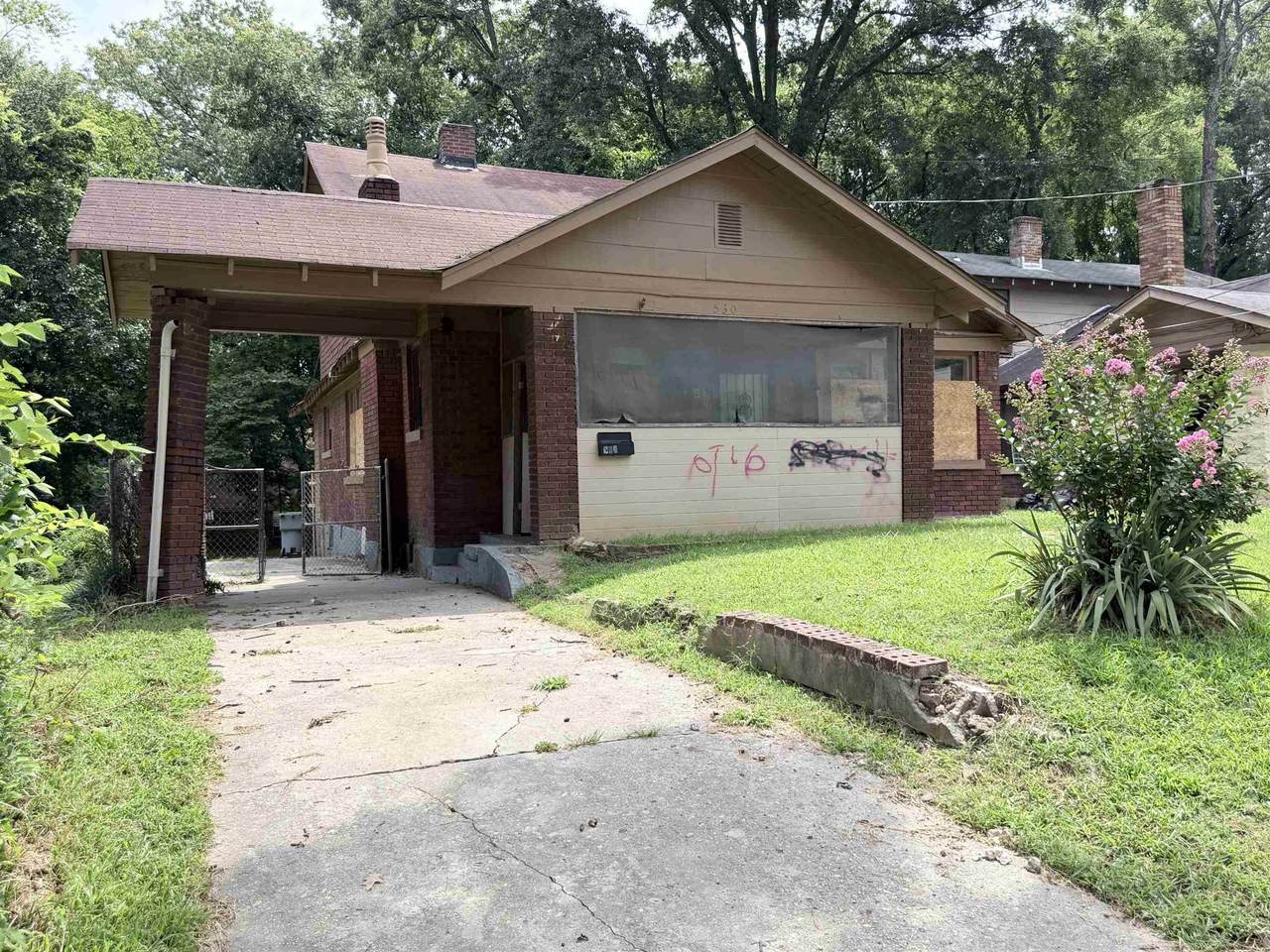 https://bt-photos.global.ssl.fastly.net/nashville/1280_boomver_1_RTC3312141-1.jpg