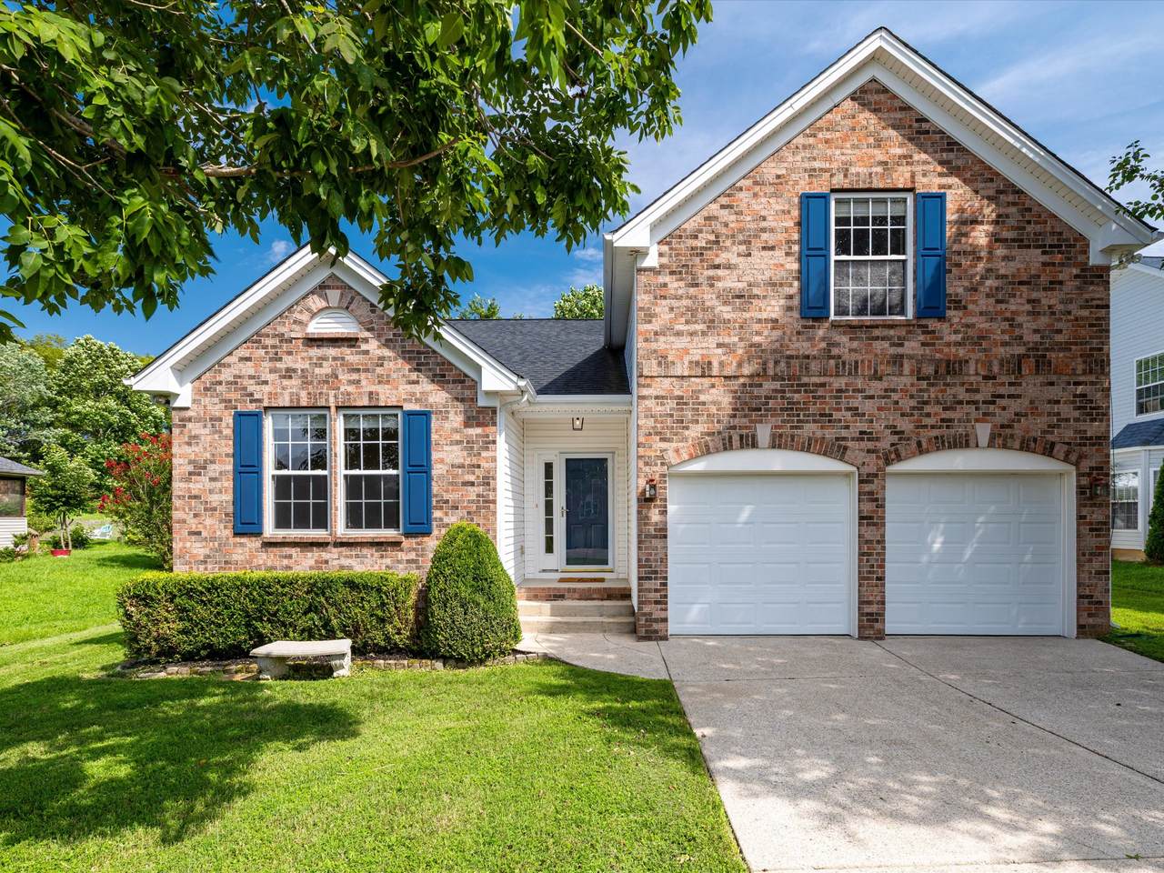 440 Creekside Ln - Photo 1