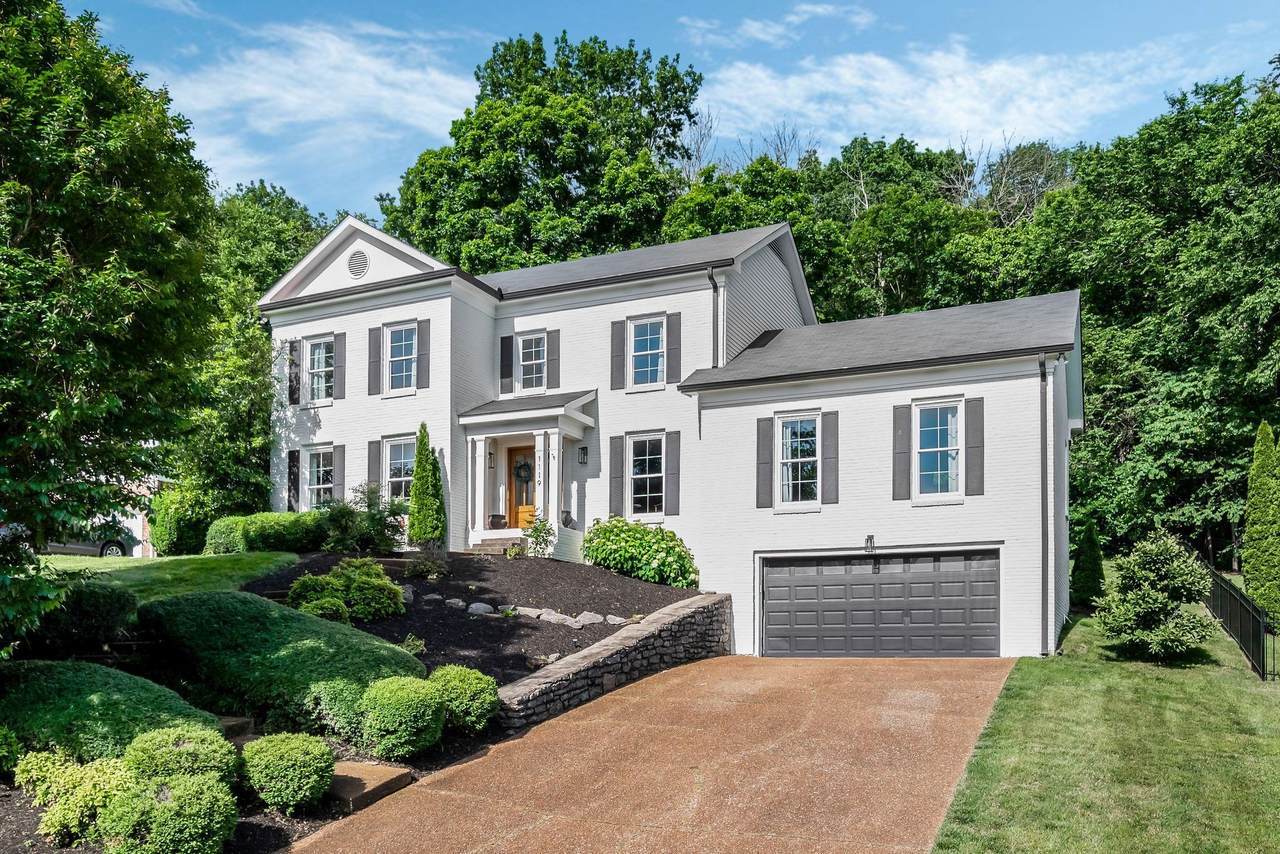1119 Blue Springs Rd - Photo 1