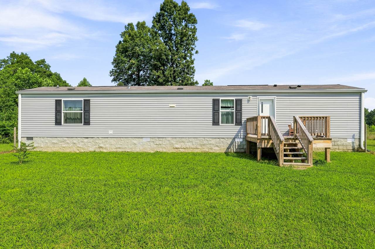 1181 Ravenscroft Rd - Photo 1