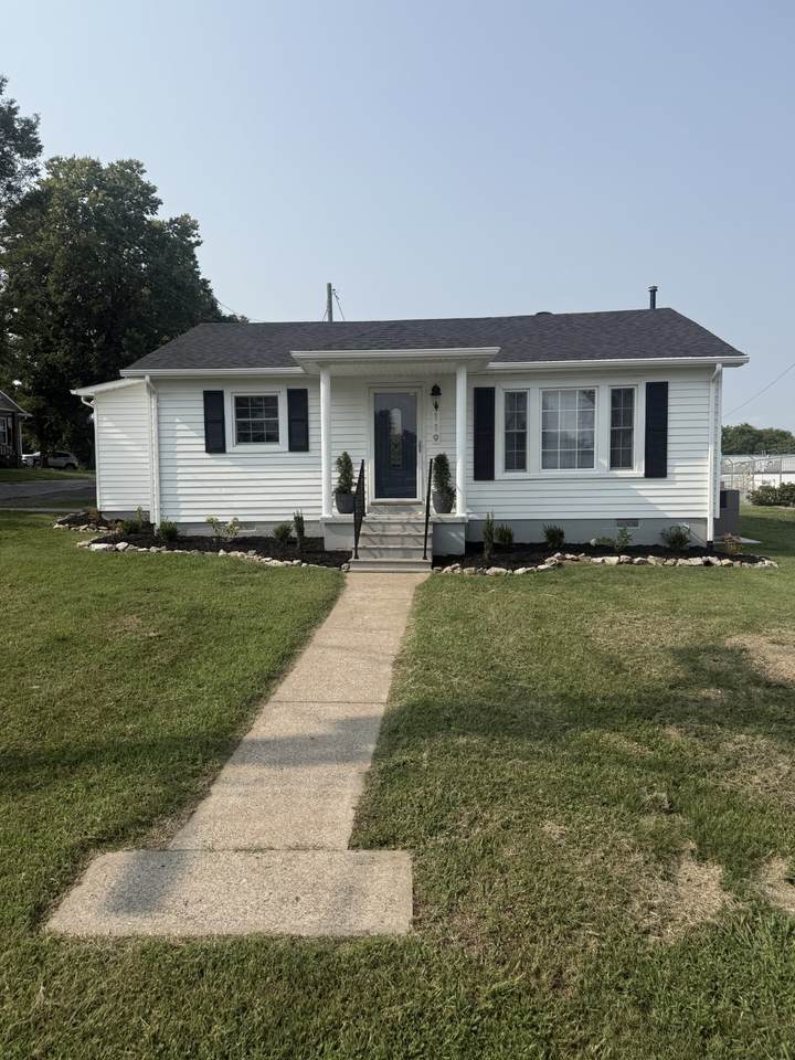 119 Rogers St - Photo 1