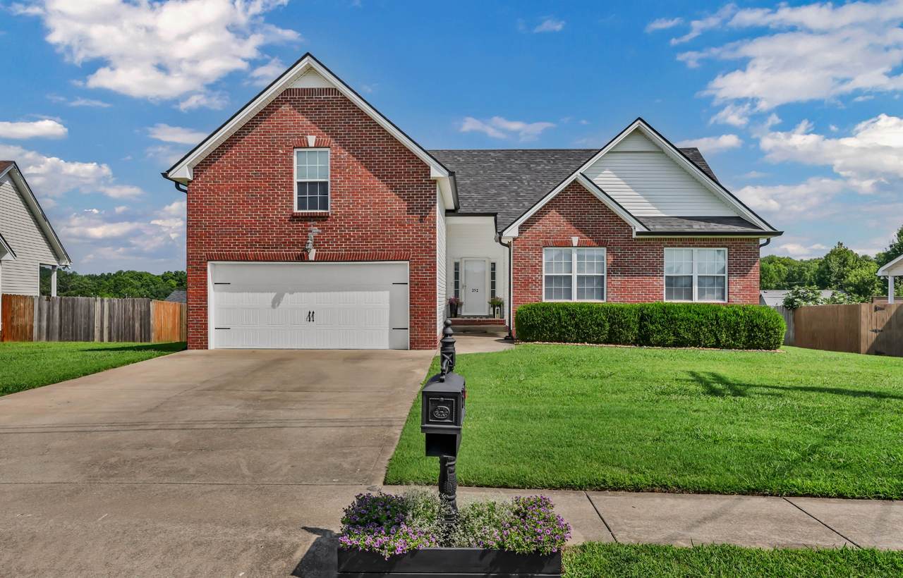252 Harold Dr - Photo 1
