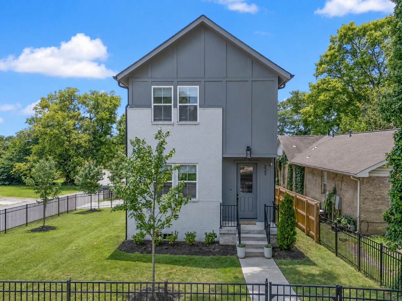 323 Whitsett Rd - Photo 1