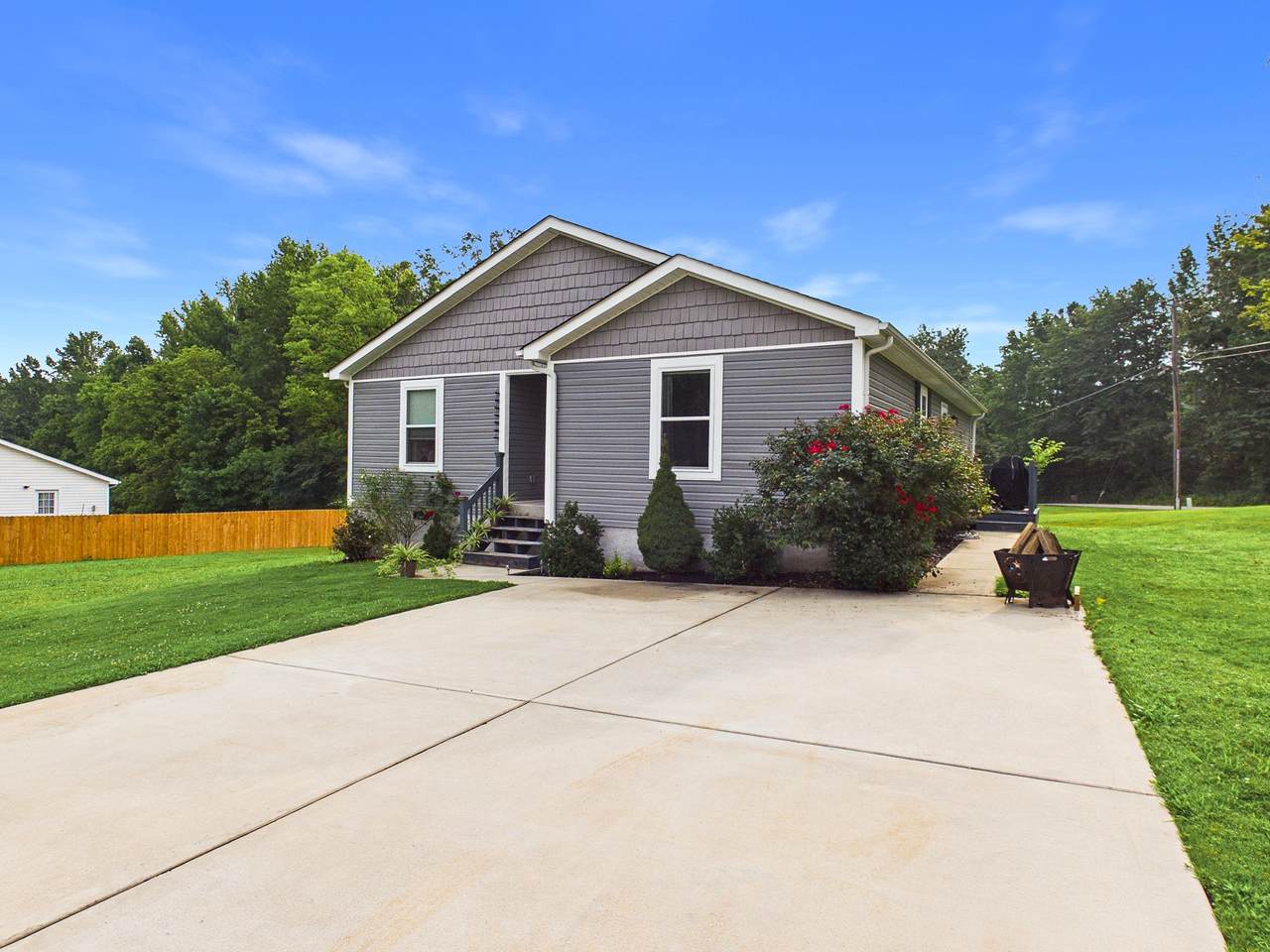 219 County Road 439 - Photo 1