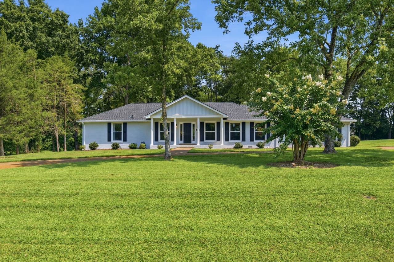 203 Ellington Dr - Photo 1