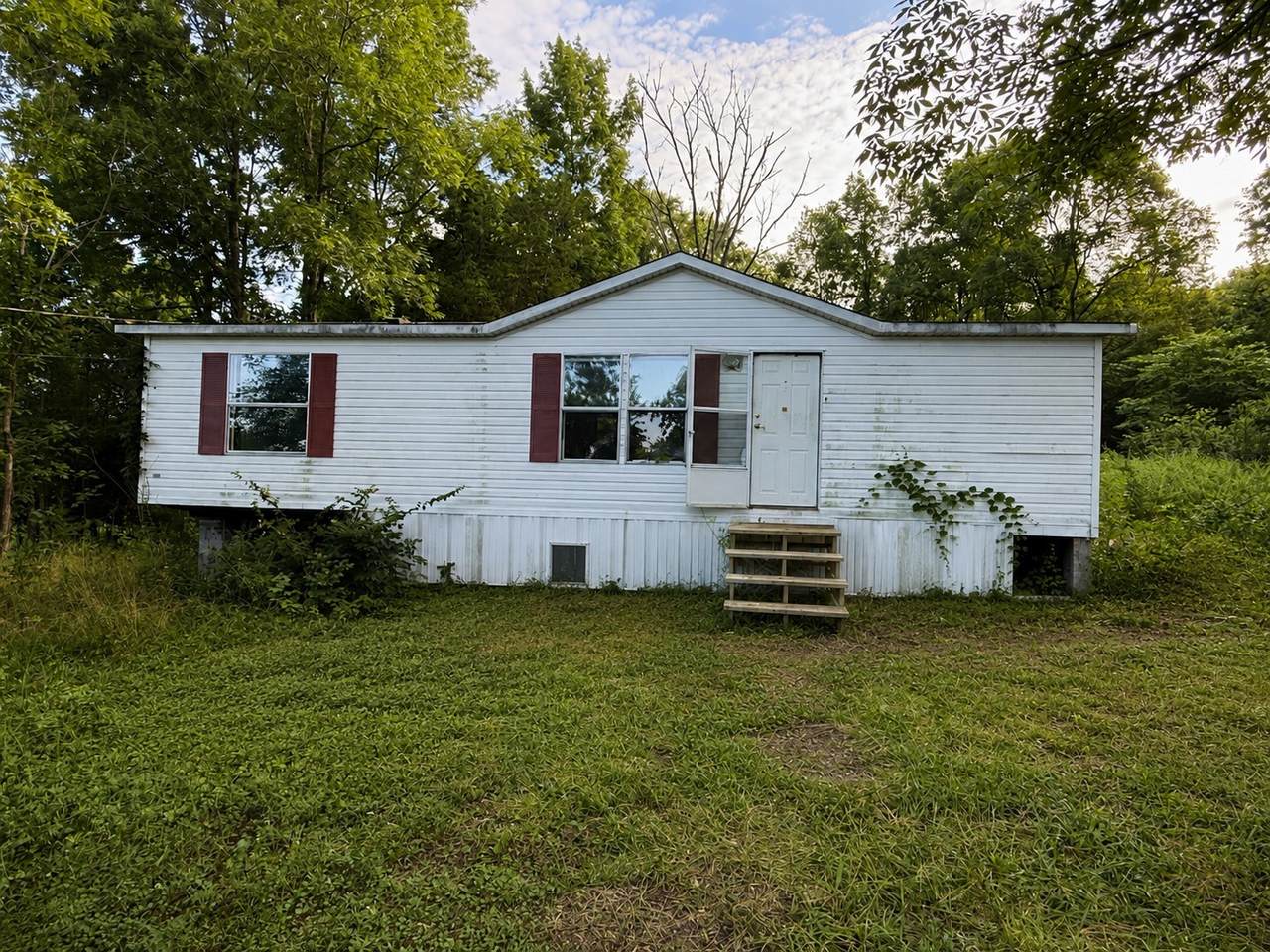 5375 Reynolds Rd - Photo 1