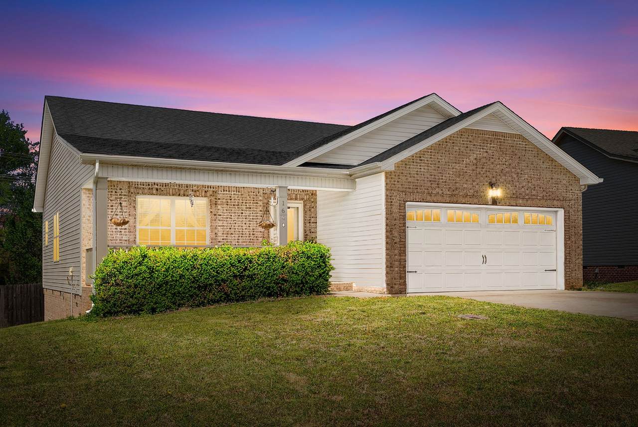 1640 Buchanon Dr - Photo 1