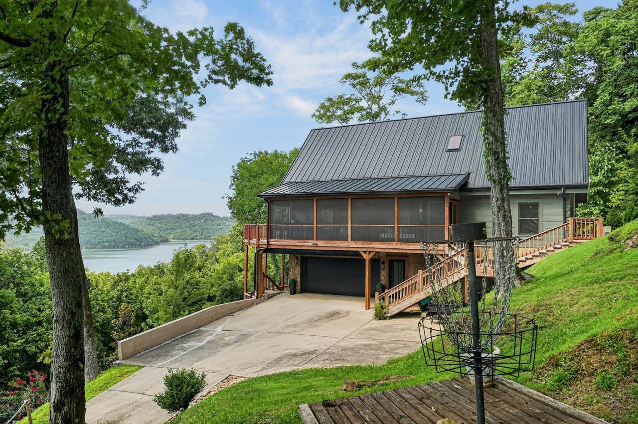 150 Dakota Ln - Photo 1