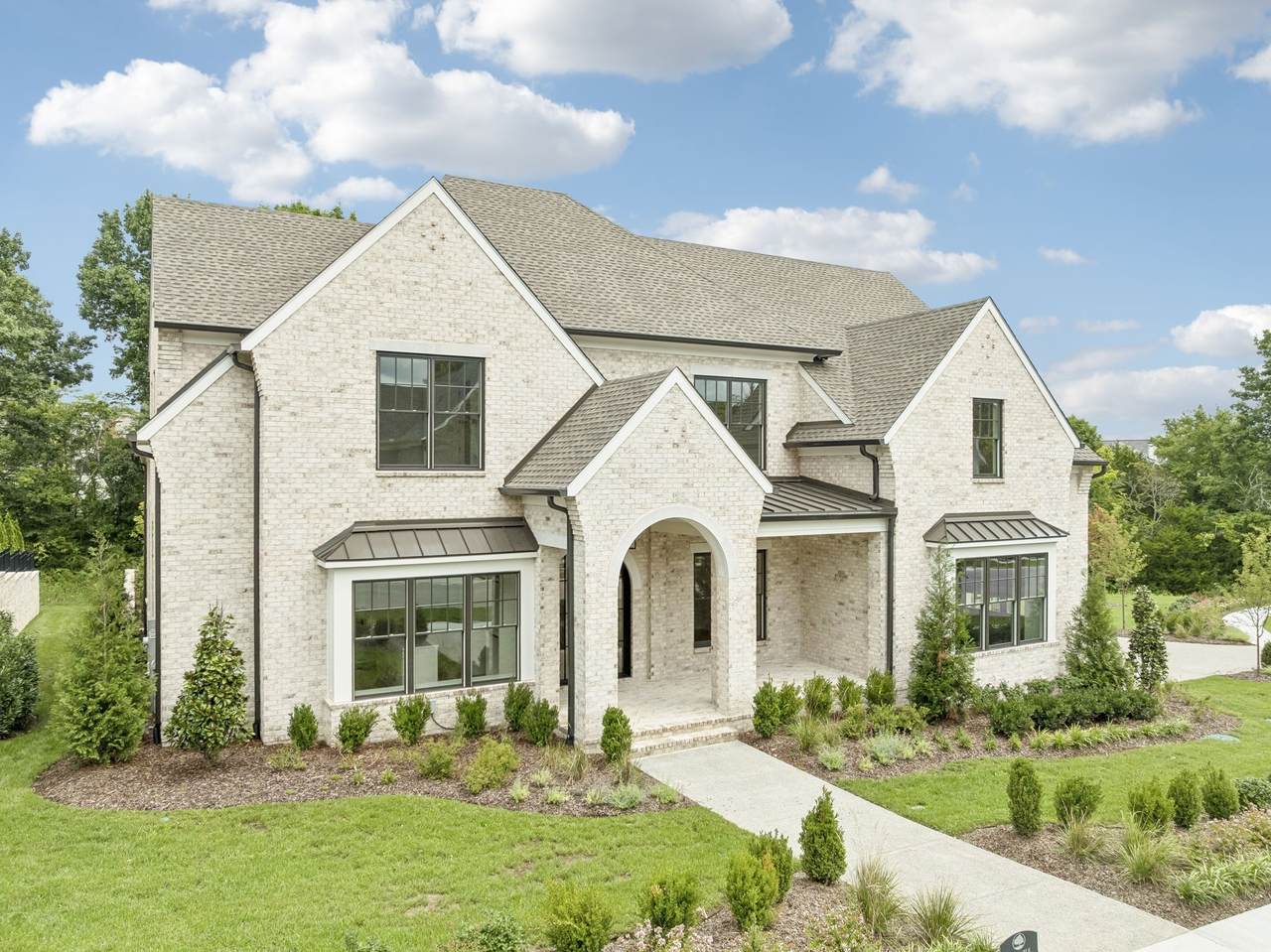 https://bt-photos.global.ssl.fastly.net/nashville/1280_boomver_1_RTC3312638-1.jpg