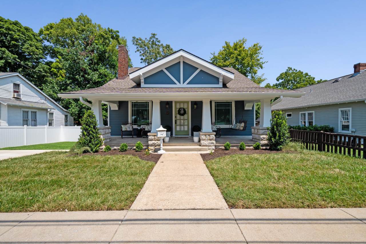207 E Spring St - Photo 1