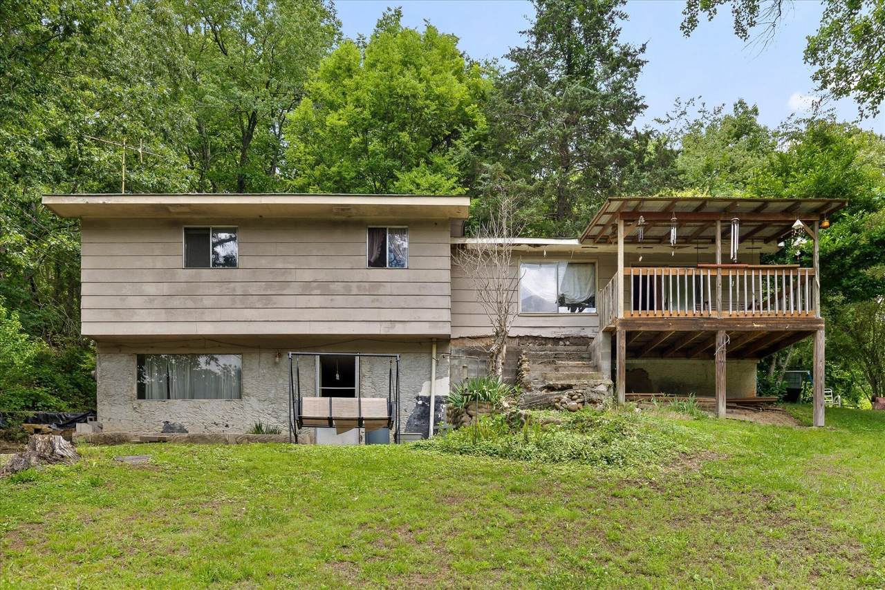 16211 Lakewood Drive - Photo 1