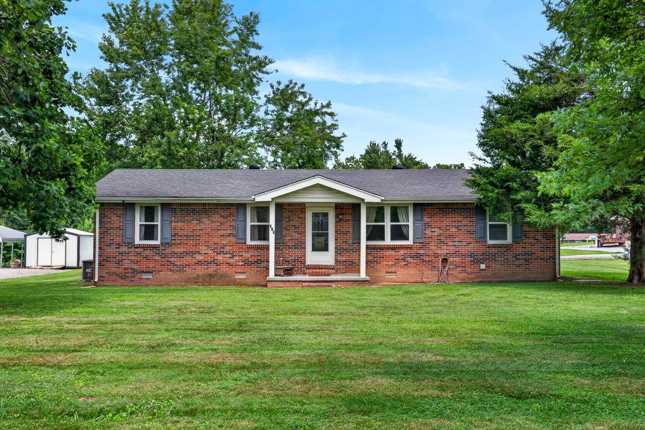 627 Baker Dr - Photo 1
