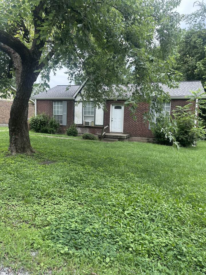 112 Benzing Rd - Photo 1
