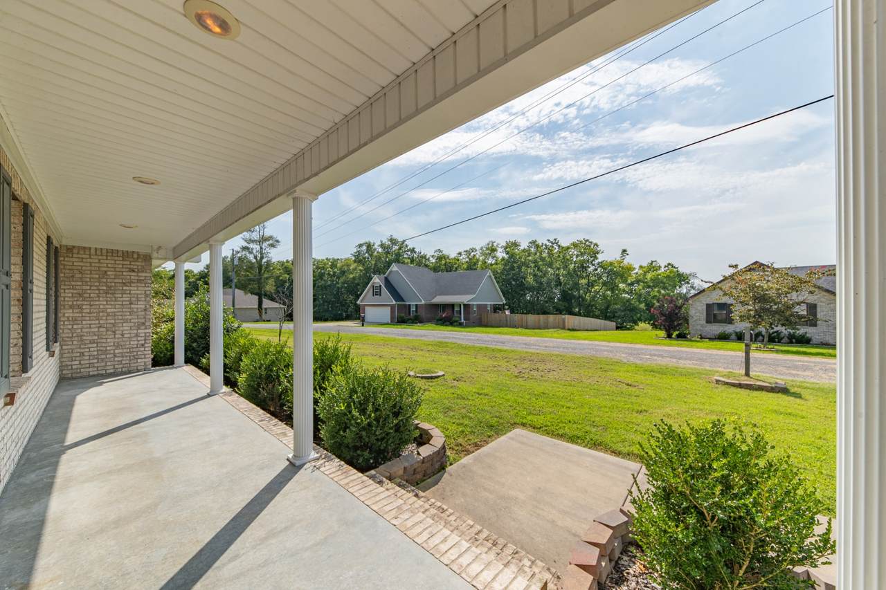 https://bt-photos.global.ssl.fastly.net/nashville/1280_boomver_2_RTC3314277-1.jpg