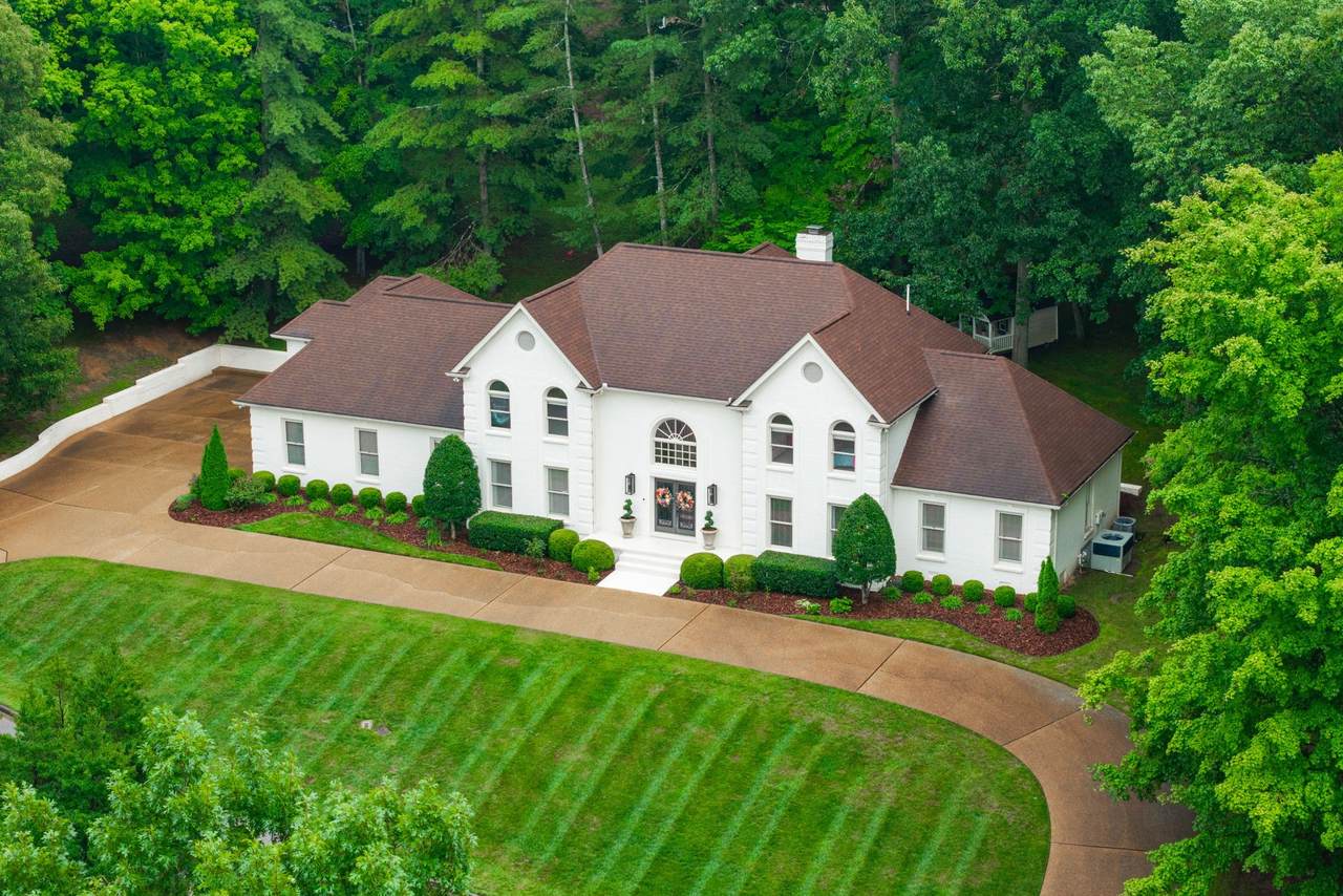 815 River Run - Photo 1
