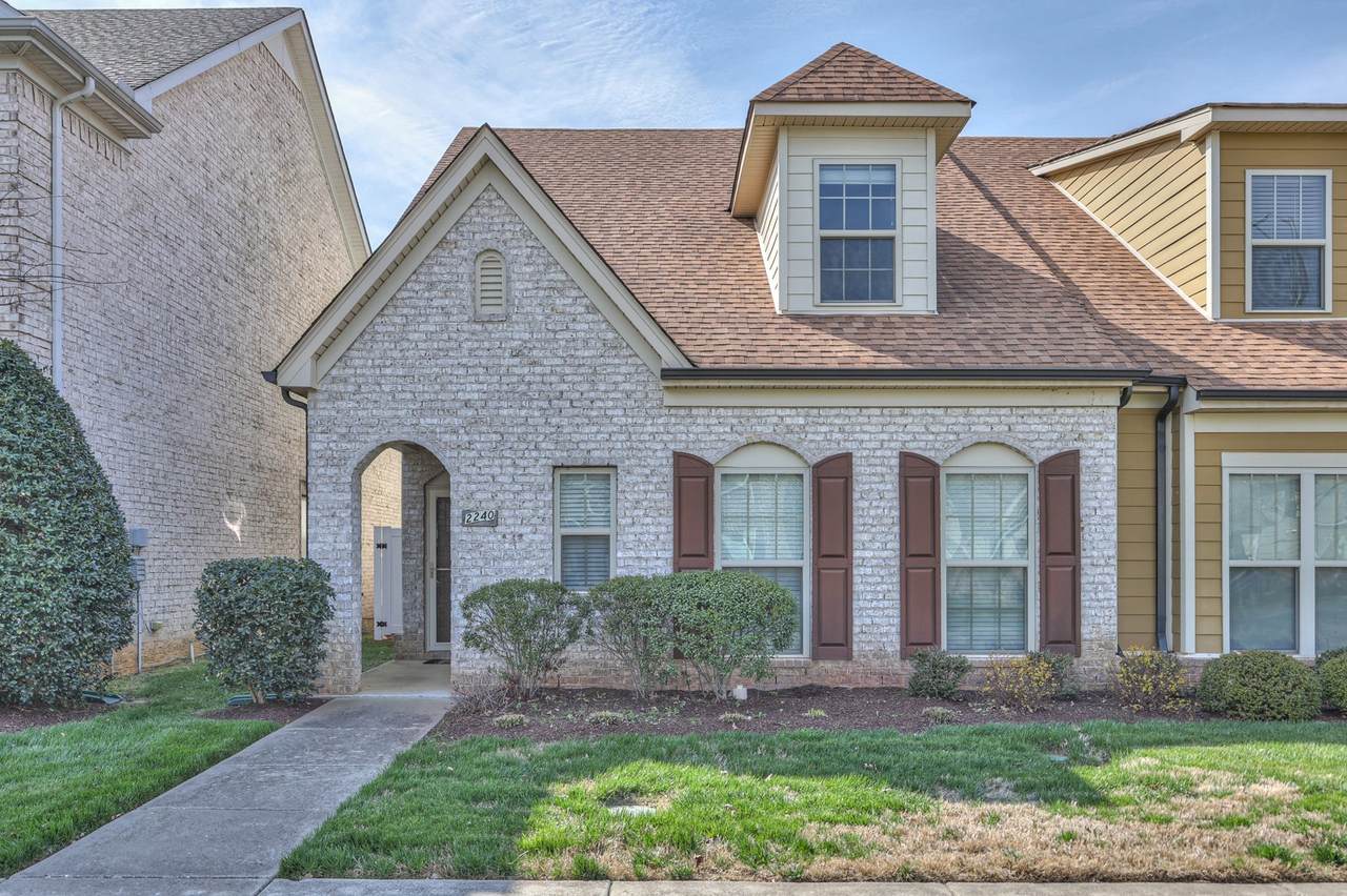 2240 Cason Ln - Photo 1