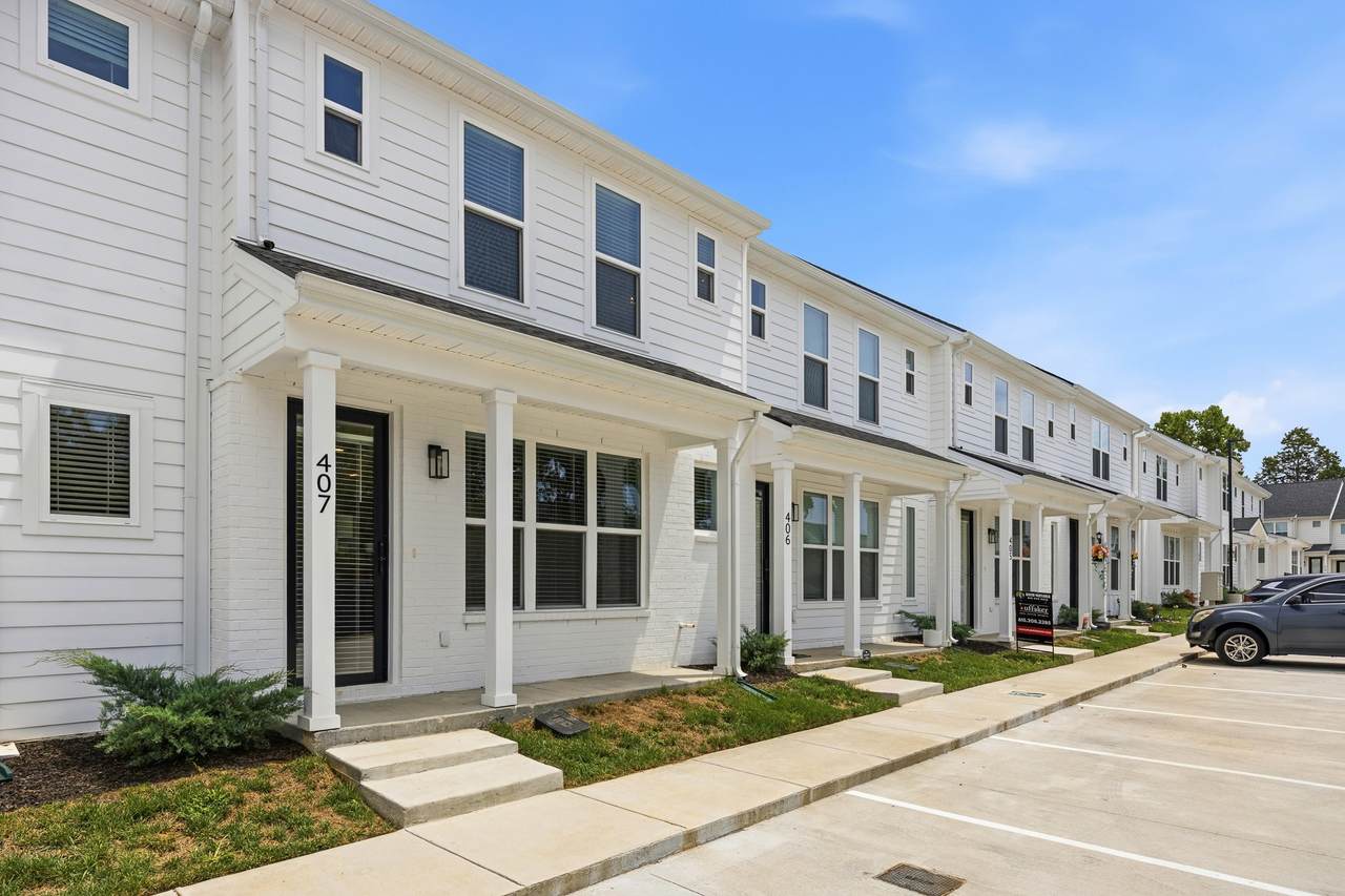 407 Curtis Hilton Way - Photo 1