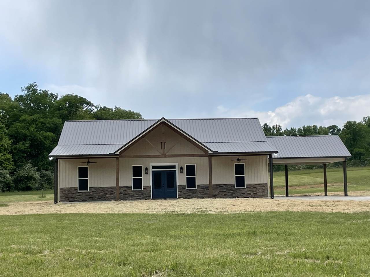 682 E Piney Rd - Photo 1